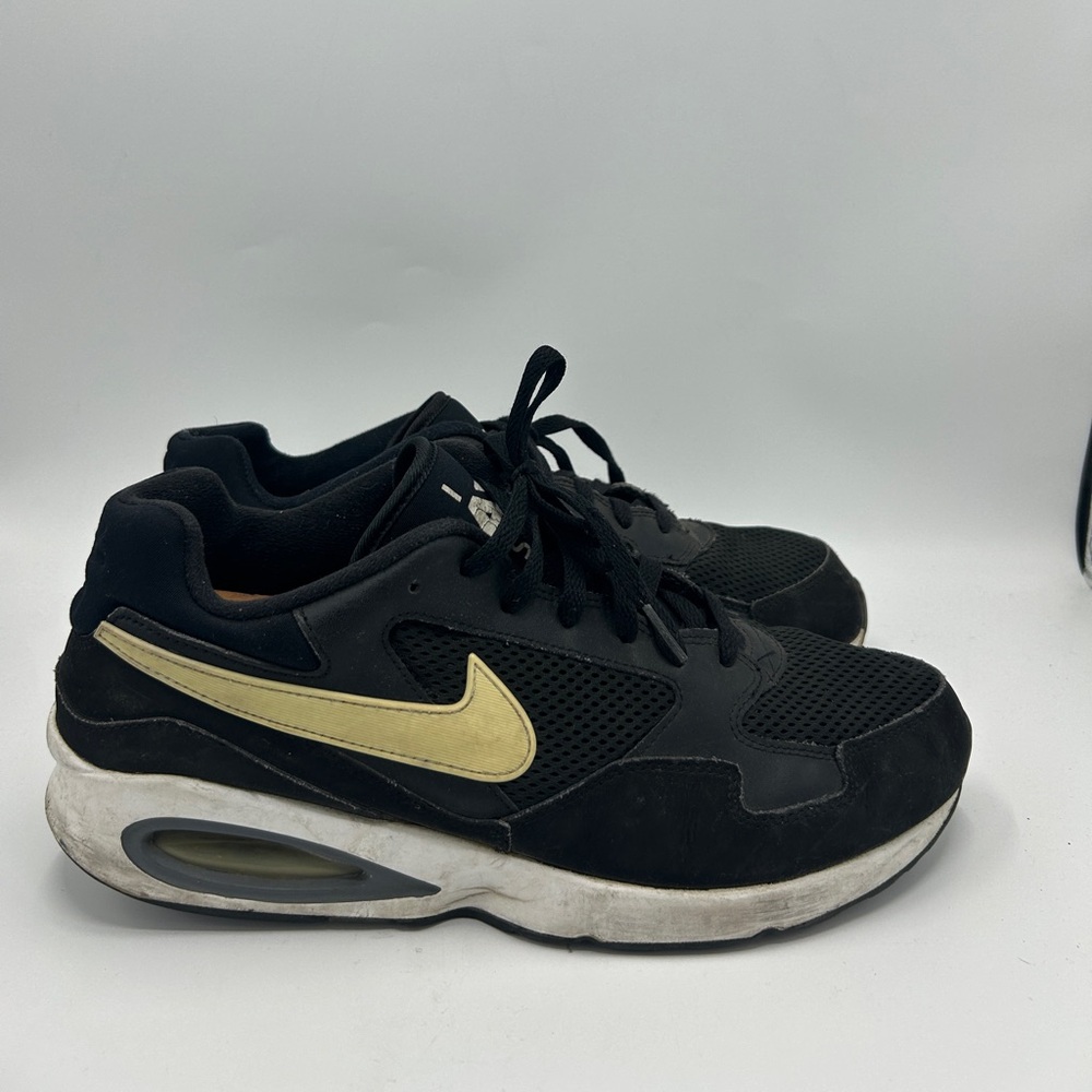 Nike Air Max Men's Black Sneakers Size 11